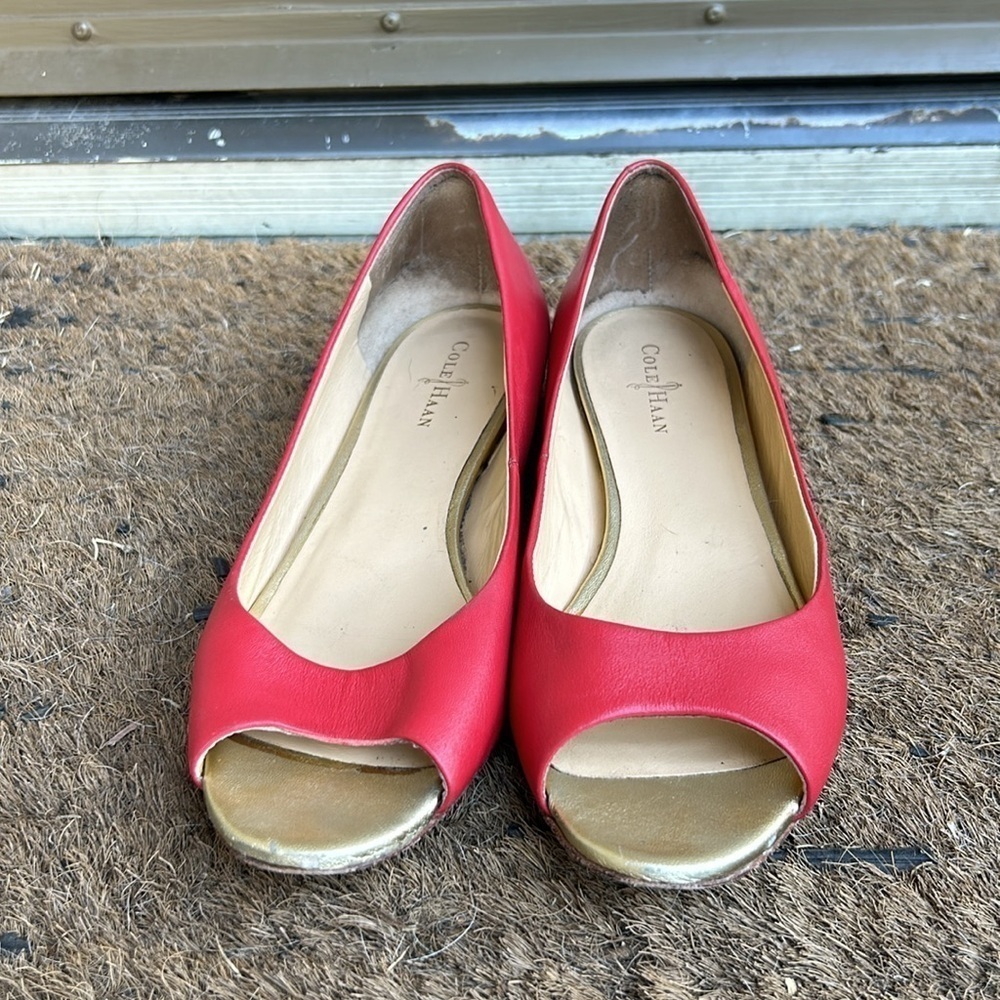 Cole Haan Astoria Open Toe Ballet Flats Size 7 in Cherry Tomato Red - Picture 2 of 10